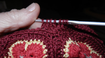 afrikankukka-myssybaskerin kulmien kaventaminen